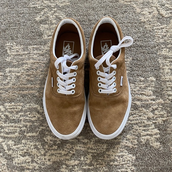 VANS SUEDE SNEAKERS - Women’s size 8.
Comfortable. “IN STYLE” color. - Picture 2 of 5